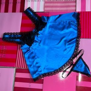 NWOT Lovers Lane blue satin 2 piece lingeree